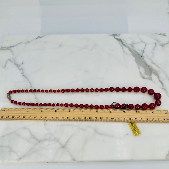 New Mona So Vintage Red Stone Necklace Natural Graduated Beads Gold Tone Spacers - Picture 10 of 11